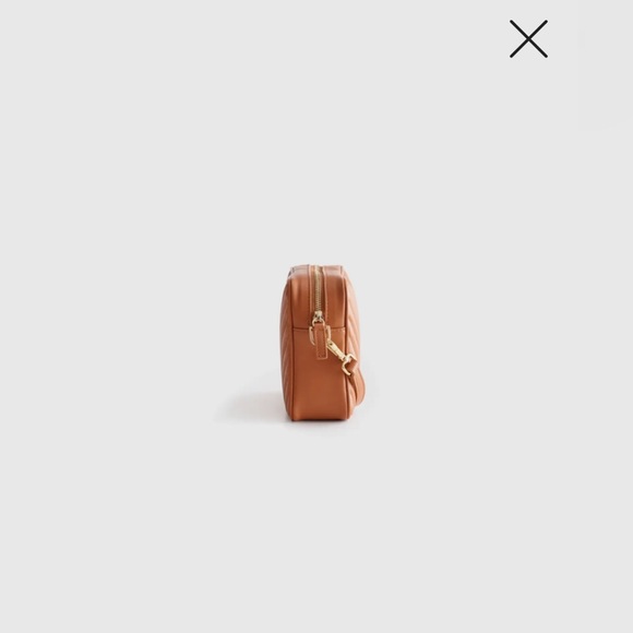 Quince Italian Leather  Quilted Crossbody Bag 6x8.5x3” Cognac  $229MSRP - Picture 5 of 14